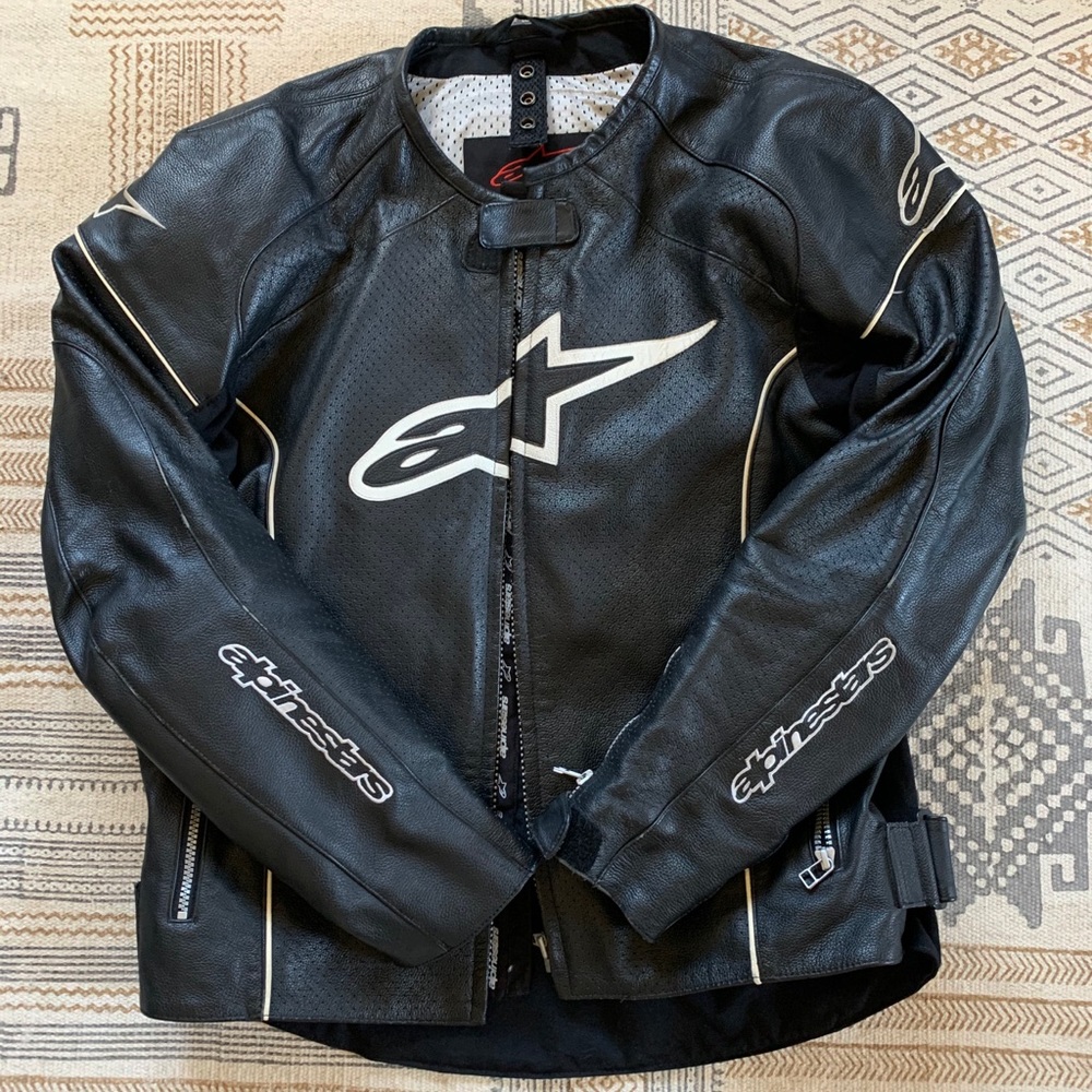 Alpinestars padded leather motorcycle jacket